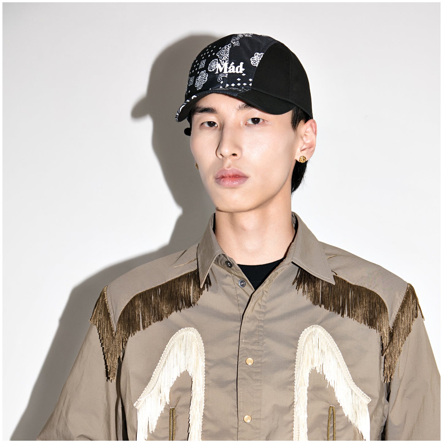 Cashew Flower Stitching Curved Eyebrow Baseball Hat - Prime Warehouse